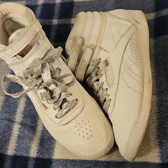 Reebok White and Silver High-Top Sneakers 057 - Picture 6 of 6